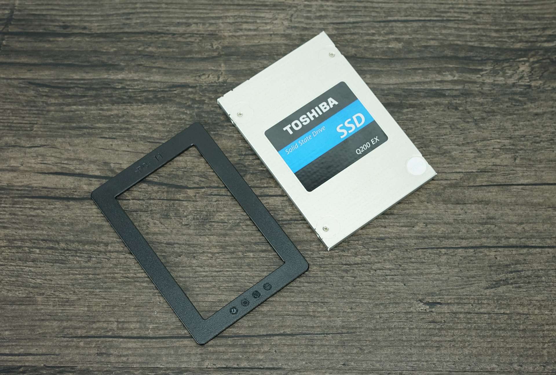 东芝q200固态硬盘,东芝q200ex固态硬盘什么颗粒