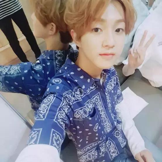 人气偶像男团时代少年团,超人气男子偶像组合exo