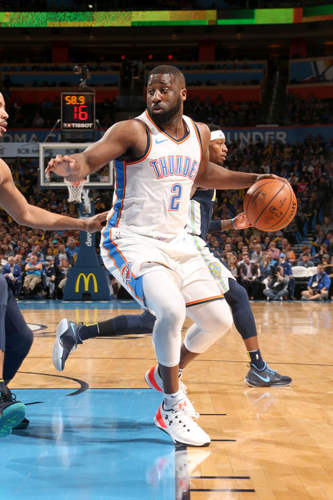 勒布朗最新战靴,勒布朗创造纪录