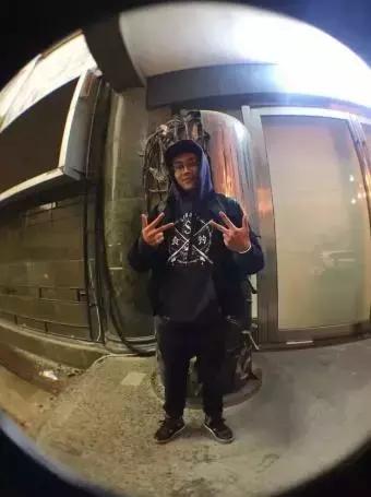 劲话论第四期丨成都sneaker都表白的耐克新鞋，自带增高效果？