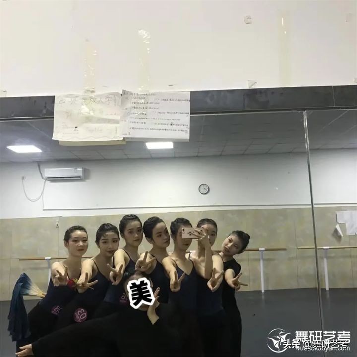 只有内心强大了才能冲破一切阻碍,只有自己内心强大才能不被伤害