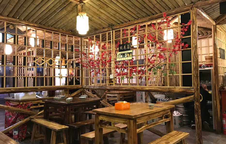 “尬舞”、“挂号”，这家主题餐厅更是让人羞羞羞