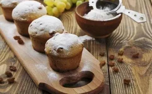 近视眼尽量少吃三种食物是真的吗,近视不能吃的四种食物