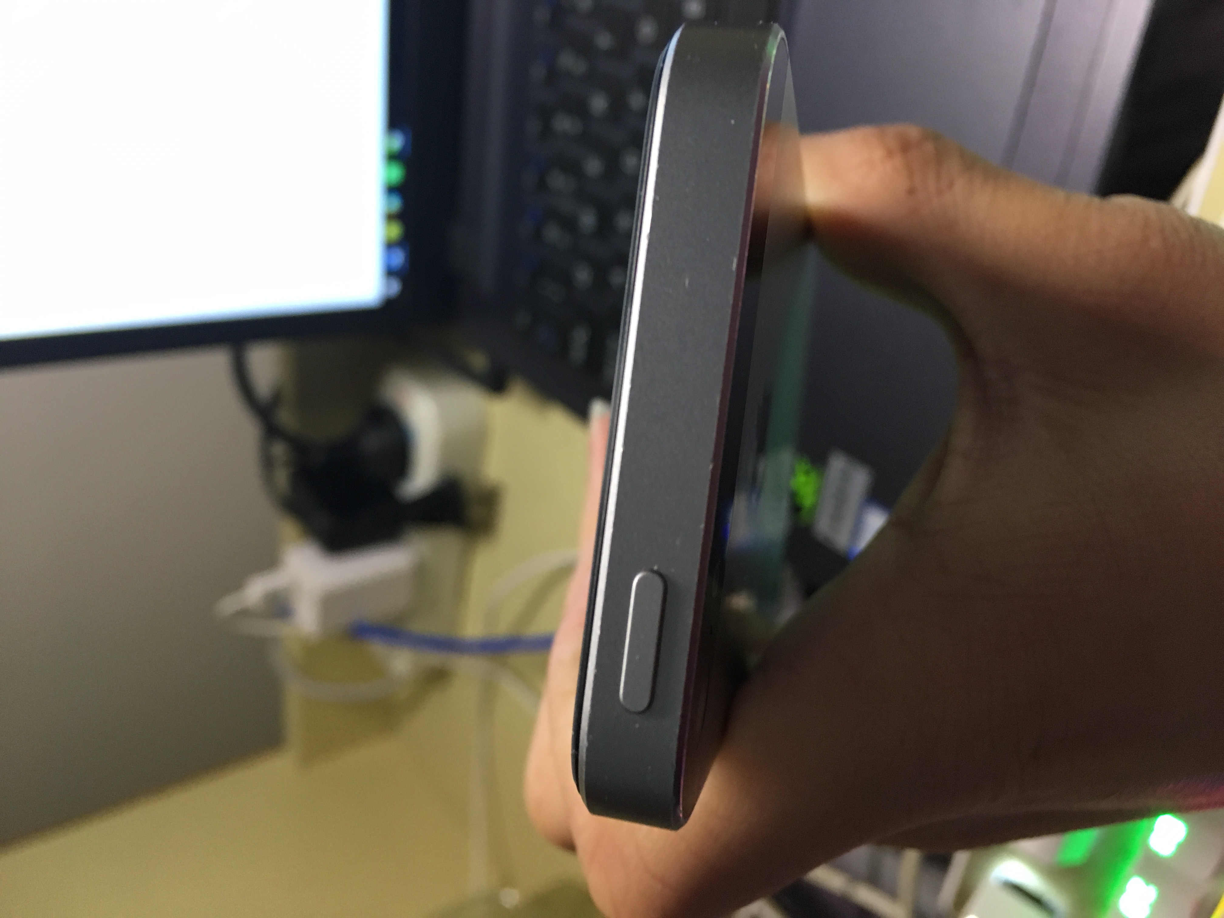 性能小钢炮899元iPhoneSE评测