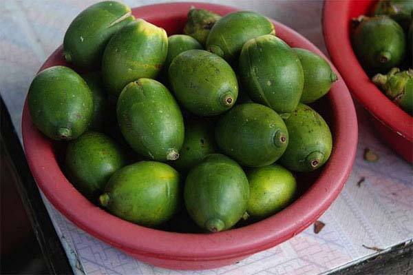 海南四大水果特产排行榜,海南绿色外皮白色果肉超甜的水果