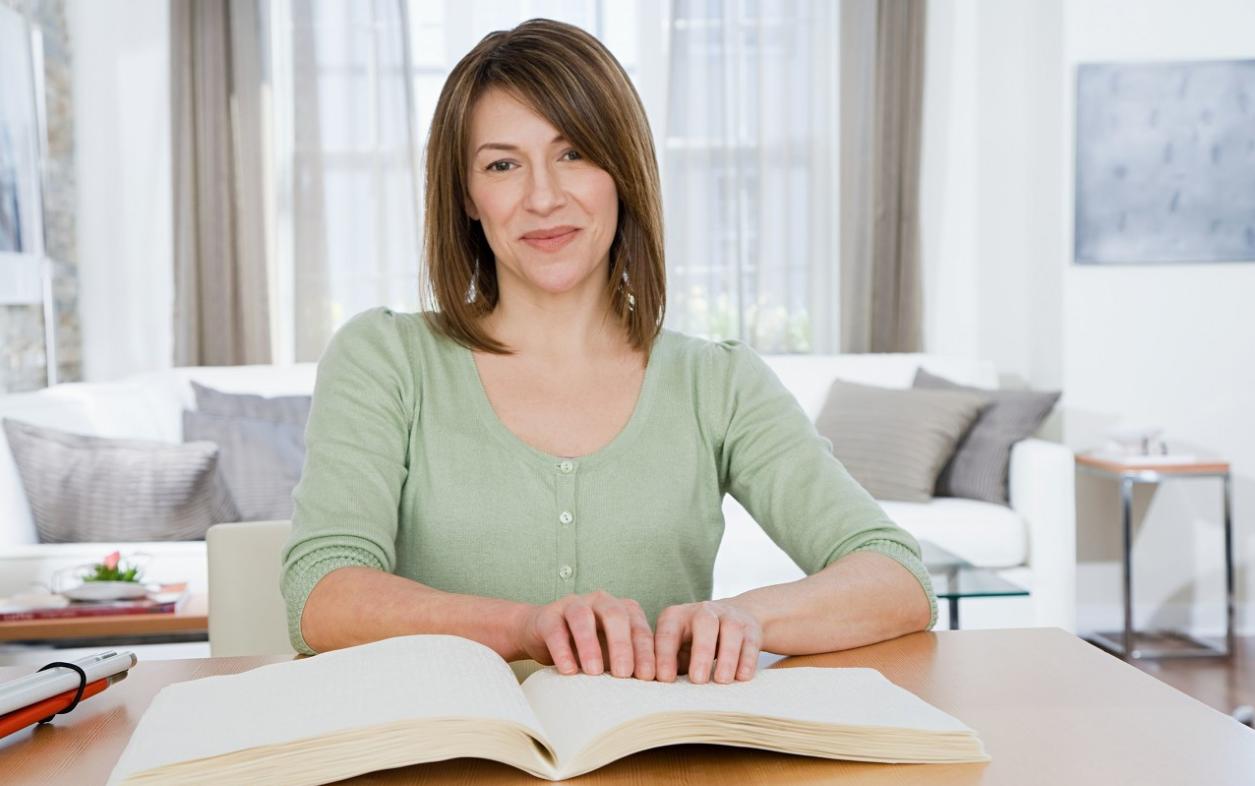 为啥年轻男人都喜欢老年女人,为啥18岁的男生喜欢成熟女人