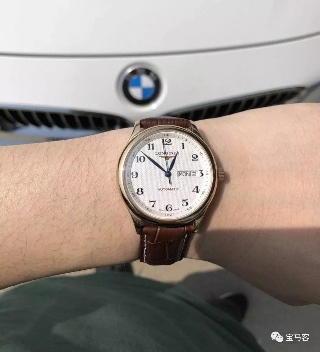 你以为开宝马的就只会戴劳力士吗？NONONO...
