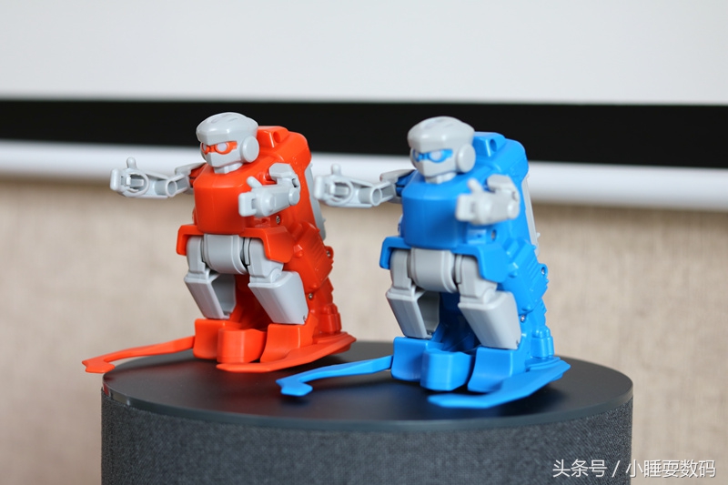 还记得儿时的大空翼吗？米家众筹新品SIMI足球机器人带你重温