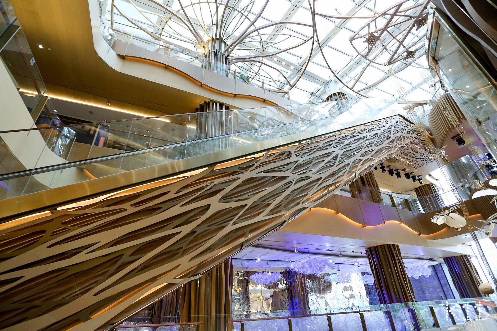 广州k11艺术品,广州k11购物艺术中心拍艺术照