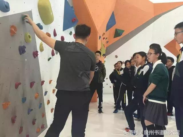 青少年该如何进行体育锻炼,青少年身体僵硬怎么训练