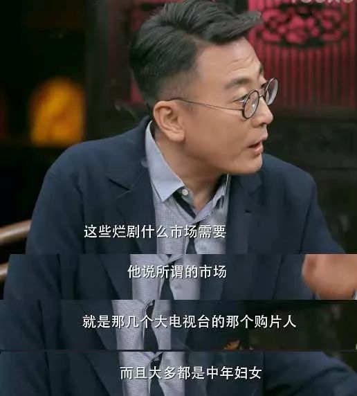 邓丽君和小鲜肉对话,为什么圆脸的邓丽君魅力无人能敌