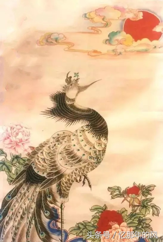 美丽的孔雀和凤凰吉祥的象征,孔雀和凤凰的寓意及象征