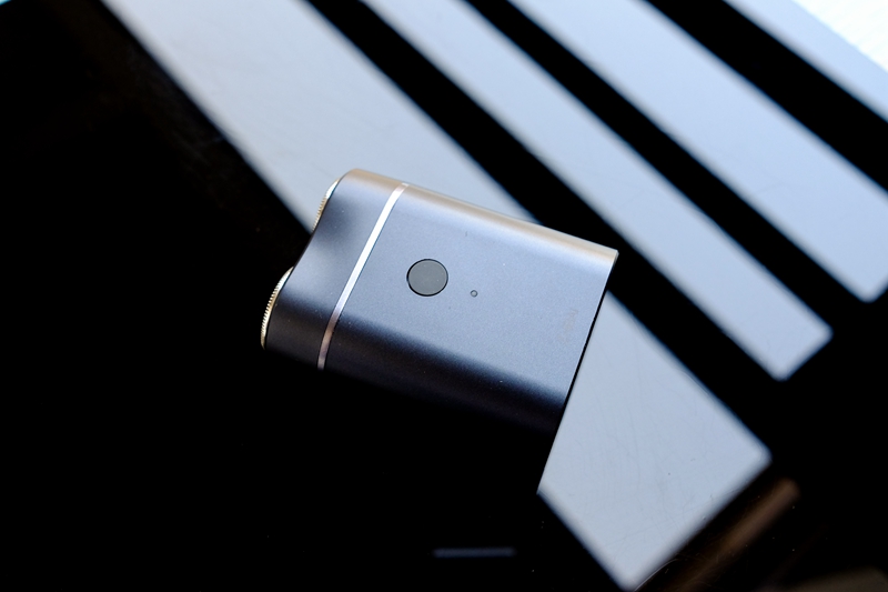 米家百元新品出差必备的掌中剃须刀，飞利浦表示很紧张