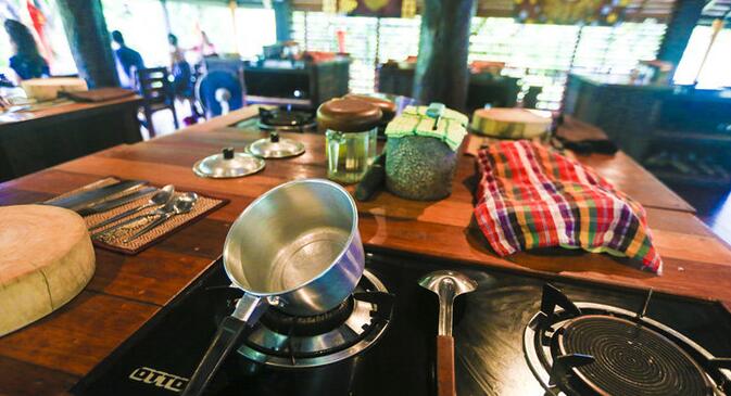 爱吃爱玩的旅行者清迈特色体验学做一顿秀色可餐的泰国菜！