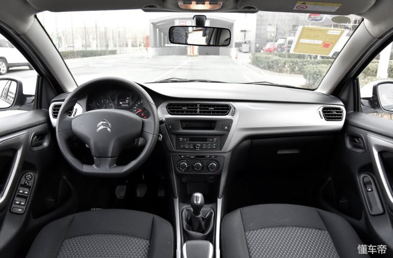 爱丽舍捷达桑塔纳,老款捷达对比桑塔纳爱丽舍