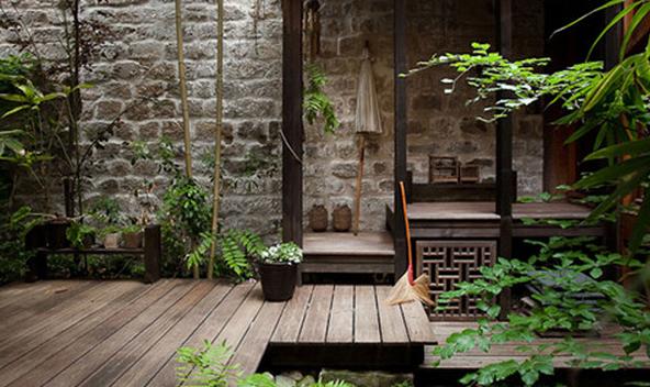 一楼庭院的三层小别墅怎么设计好,一楼自建庭院别墅