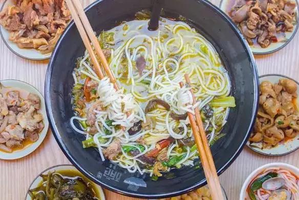 漳州十大必吃老字号,漳州紫泥跳跳鱼面线