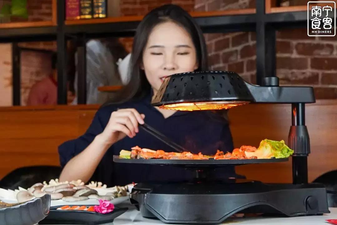 自助旋转火锅南宁,功能火锅南宁