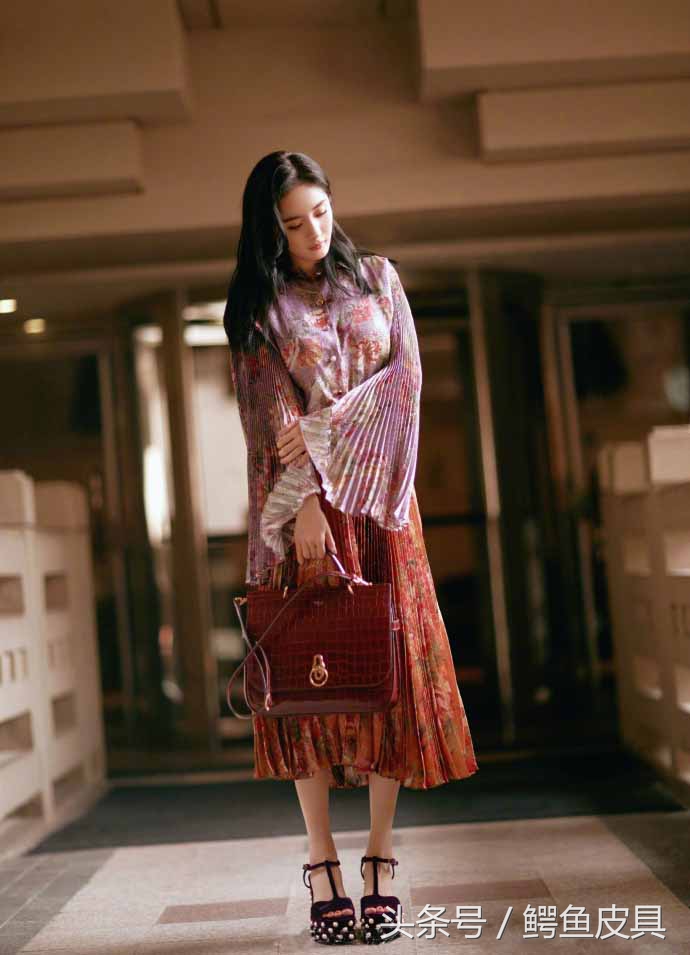 2018包包品牌大全,粉色独角兽包包联名