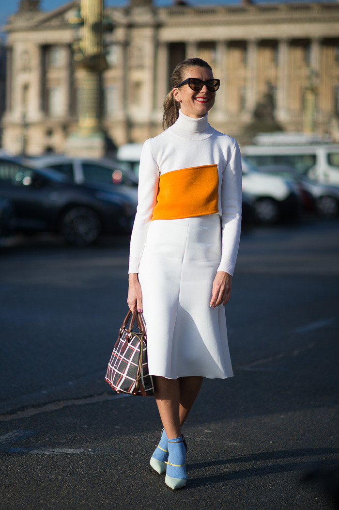 又想骗我买鞋子？不会上当的，拿双短袜搞一搞又是新鞋啦！