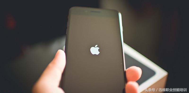 iphone7白苹果了怎么弄,iphone七强制重启