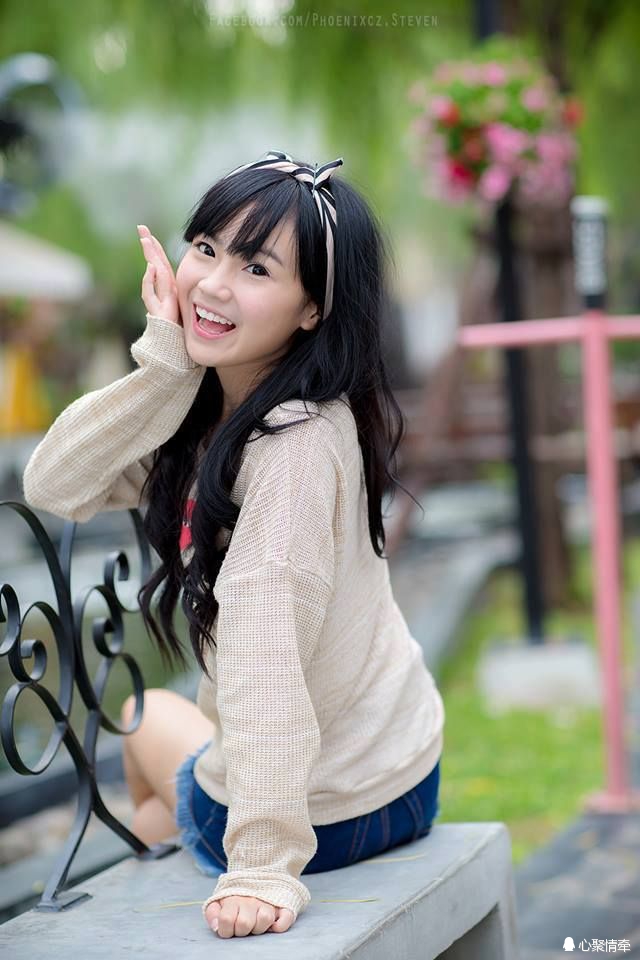 娉板浗鏍″洯鎯呮瓕mv,娉板浗鍞編缇庡コmv