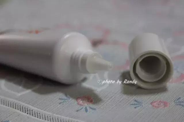 谁说美白要花天价？100块从此告别非洲肌！