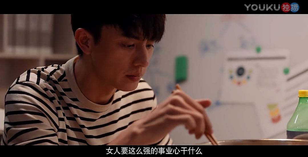 不管是LV还是VL,只要靠自己努力买的，就是可贵的！