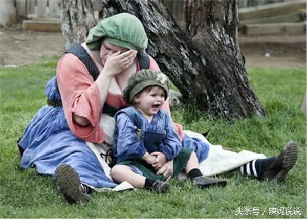 产后喂母乳很难入睡怎么办,产妇奶水不通怎么办