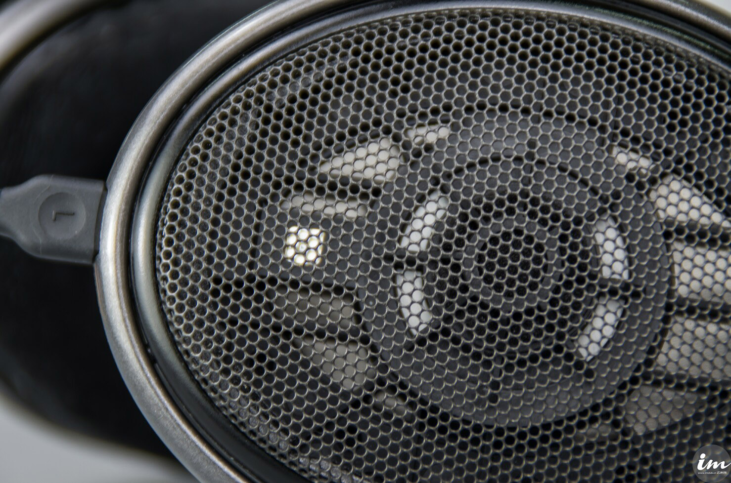 头戴式hifi耳机推荐hd600,k701耳机对比hd600