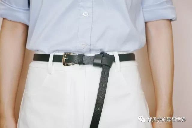 跆拳道白腰带的正确系法简单视频,带金属扣的腰带系法蝴蝶结慢动作