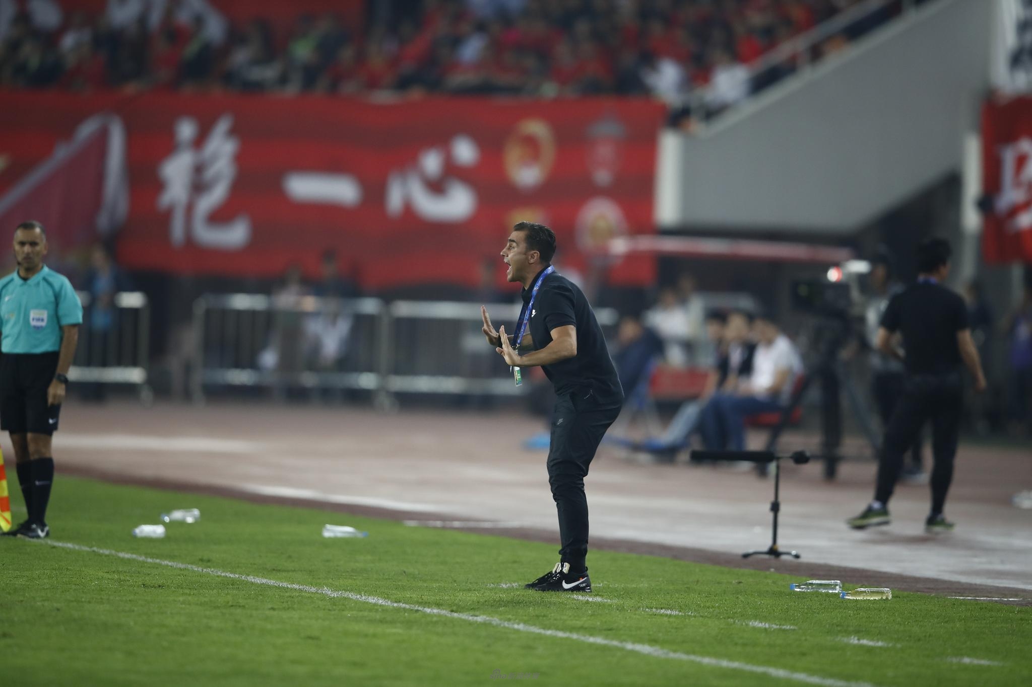 战术板1-5号的位置,战术板防守反击