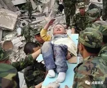 还记得汶川地震的敬礼娃娃吗,还记得汶川地震的他们吗