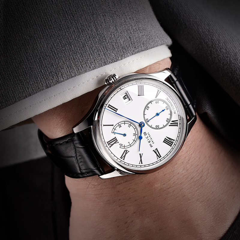 女士手表不仅实用也很是具备品味,手表作为男人最重要的首饰