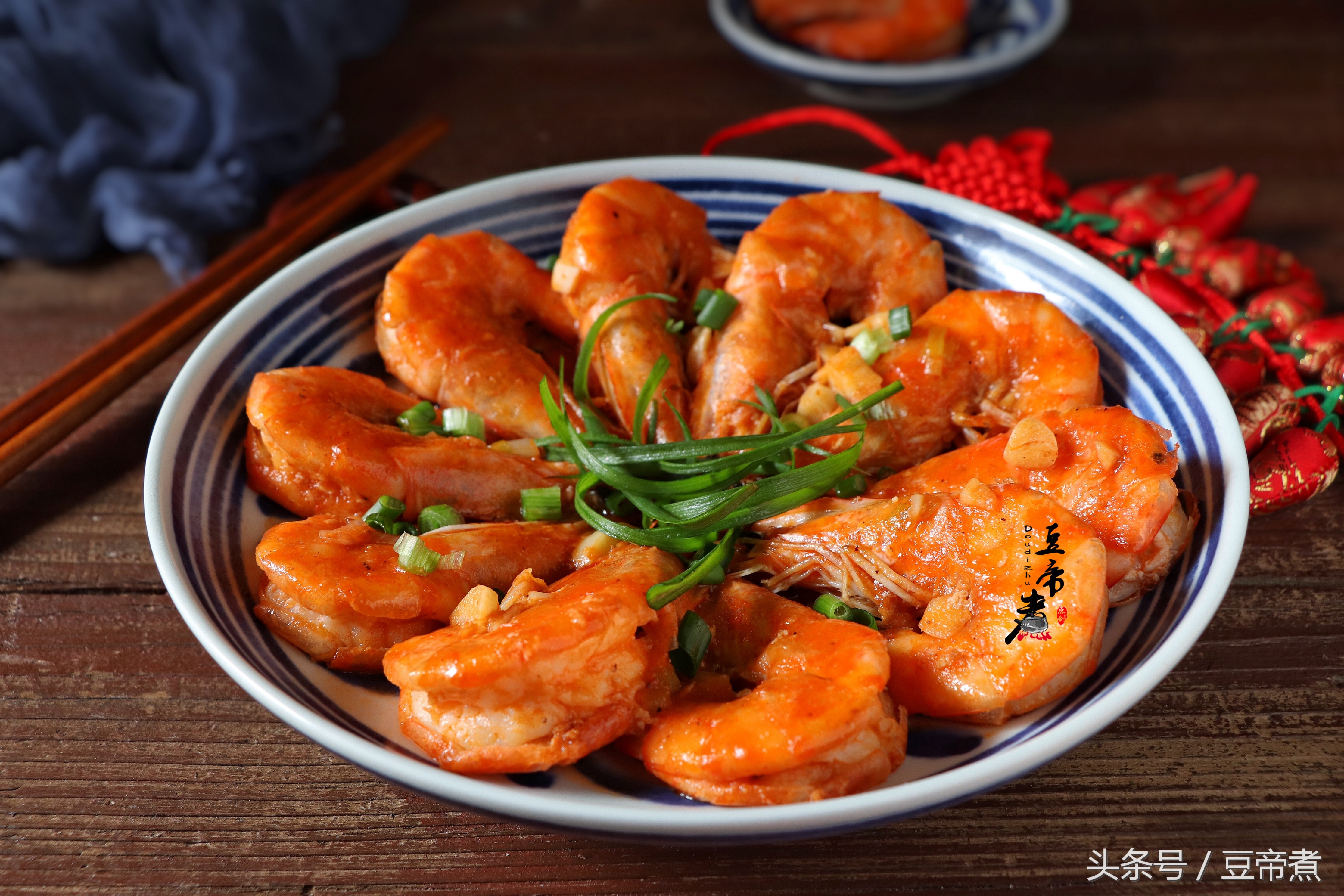 虾的10种最佳吃法水煮不用啤酒,虾煮几分钟会更嫩更好吃