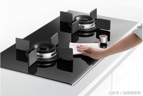 燃气灶有火花打不着火是什么原因,燃气灶打不着火无火花是什么原因