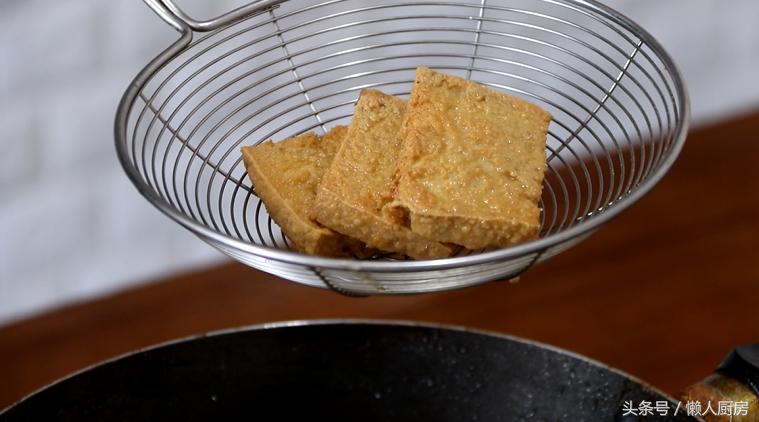 秘制臭豆腐料汁怎么调,不臭的臭豆腐酱料制作方法