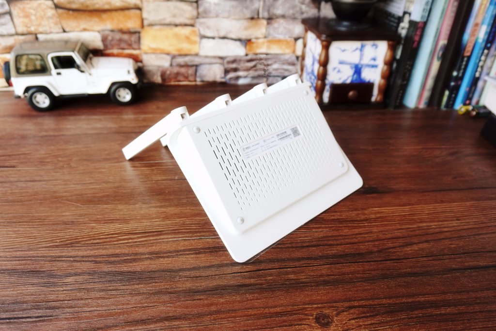 360安全路由t2光纤级双频智能路由,360路由器哪款穿墙最好