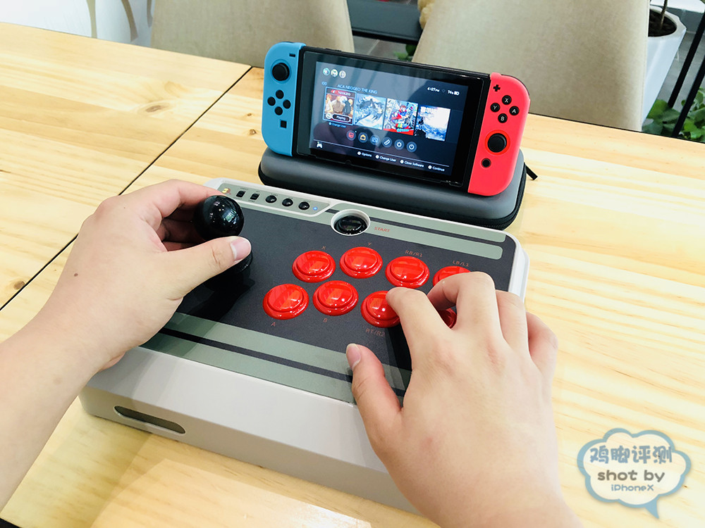 卖情怀抵不上填空白八位堂N30蓝牙街机摇杆评测