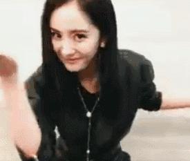 女神杨幂吻戏视频,赵丽颖与杨幂吻戏