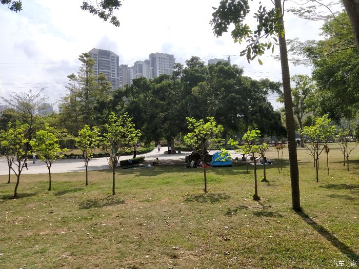 媳妇当车模宝骏,媳妇当车模菲斯塔