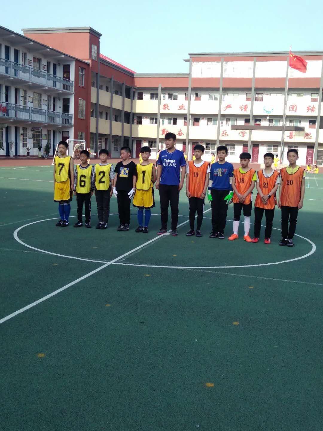 运动健儿们展英姿,运动健儿赛场展英姿