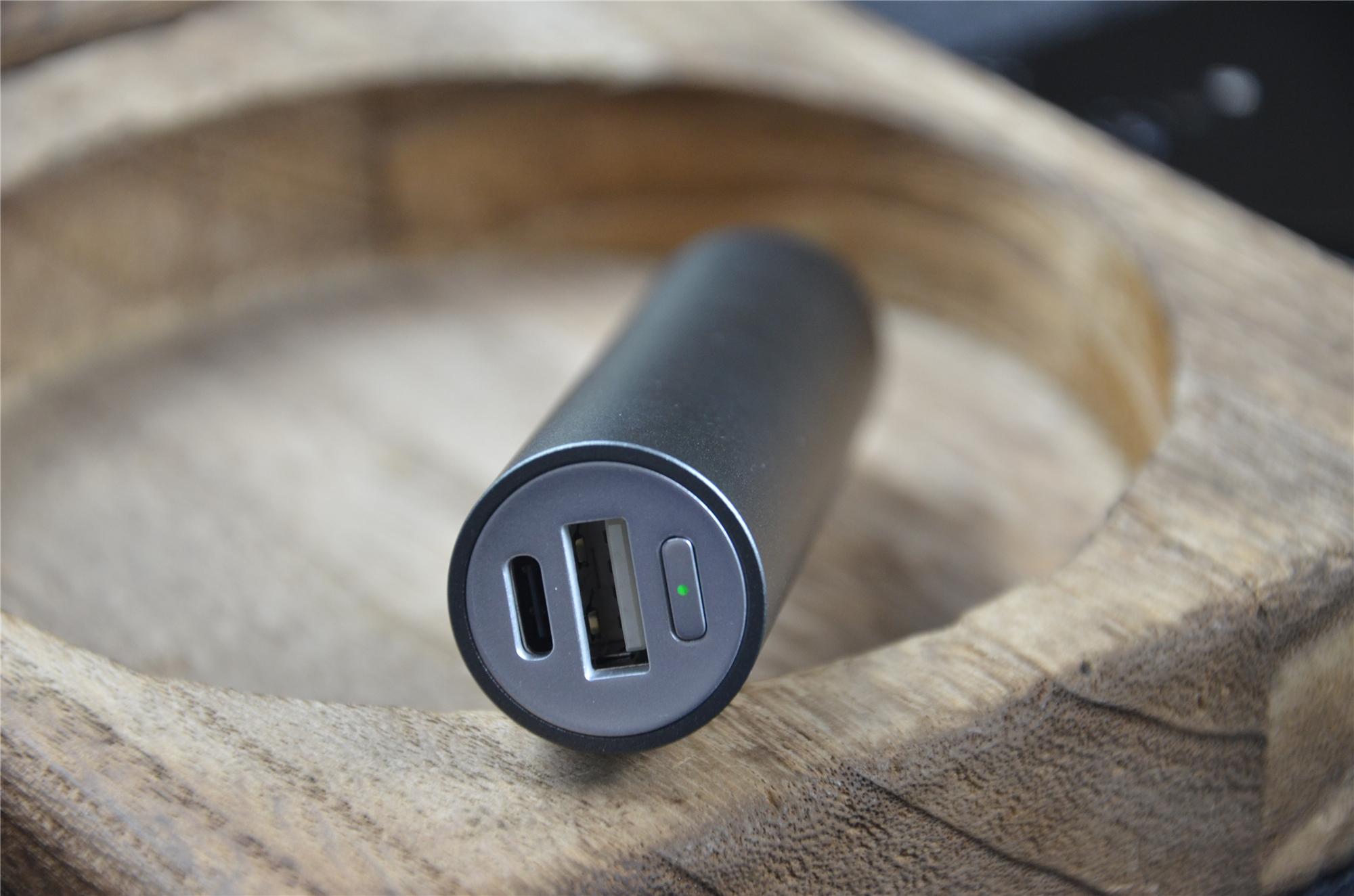 锤子手机2021新机评测,锤子快充头18w评测