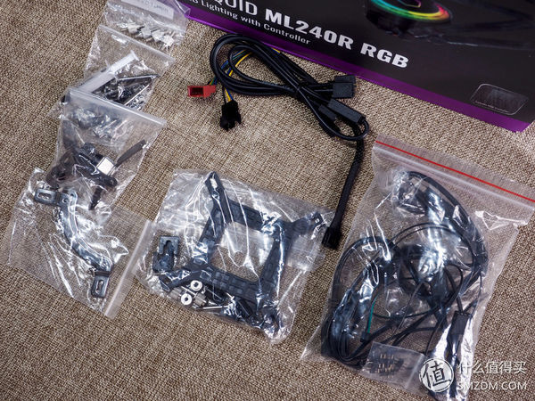 Zen+启动！船新组合RyzenR72700X+华硕ROGX470F—RGB开箱