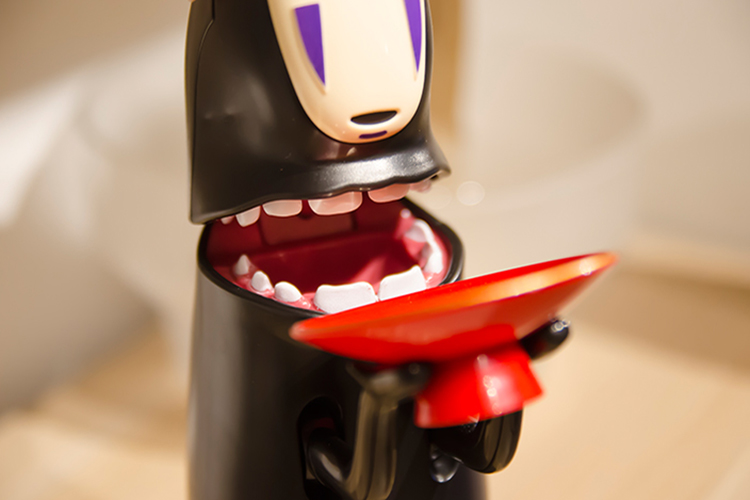 无脸男的存钱罐怎么把钱取出来,无脸男存钱罐到底能存多少钱