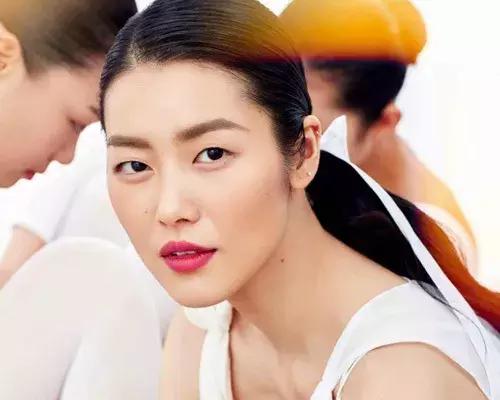 单眼皮肿眼泡无神怎么办,单眼皮肿眼泡眼妆怎么化