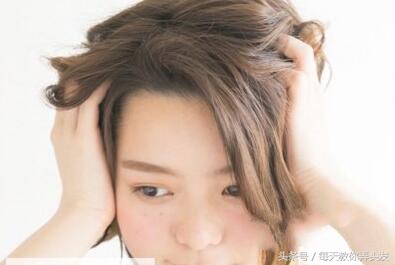 一个歪辫子的编发教程,俏皮辫子的编发教程