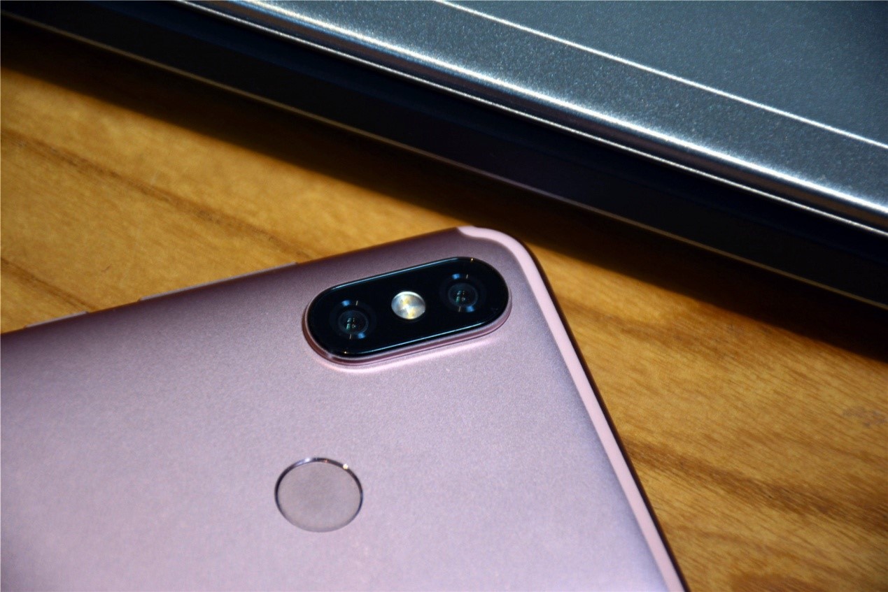 小米6x发布价格感动人心,小米6x现在还值得入手么