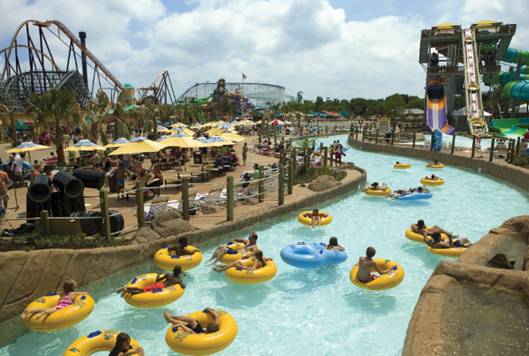 游乐园项目英文，玩过山车的“玩”是play么