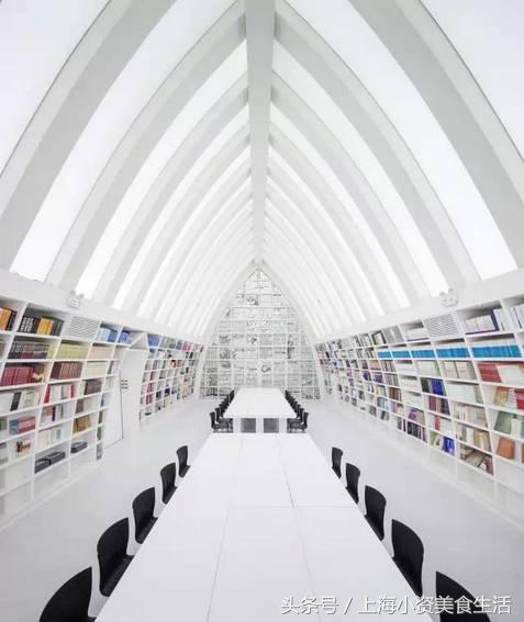 读书季让我们一起走进书香,读书环境优美的书店